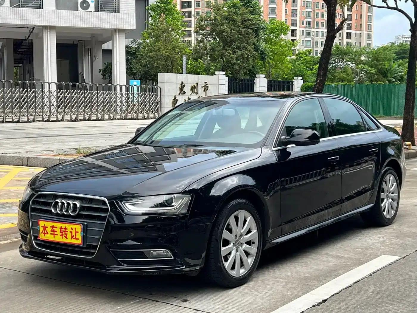 Audi A4L 2013 35 TFSI Automatic Standard Edition — миниатюра 1