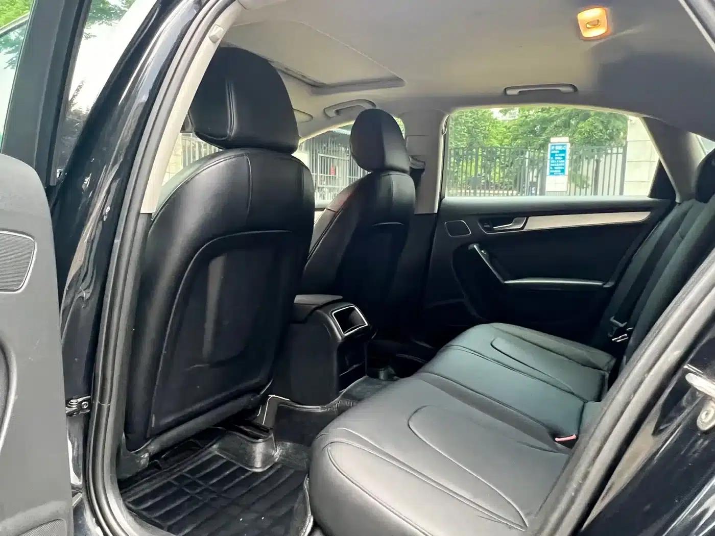 Audi A4L 2013 35 TFSI Automatic Standard Edition — миниатюра 10