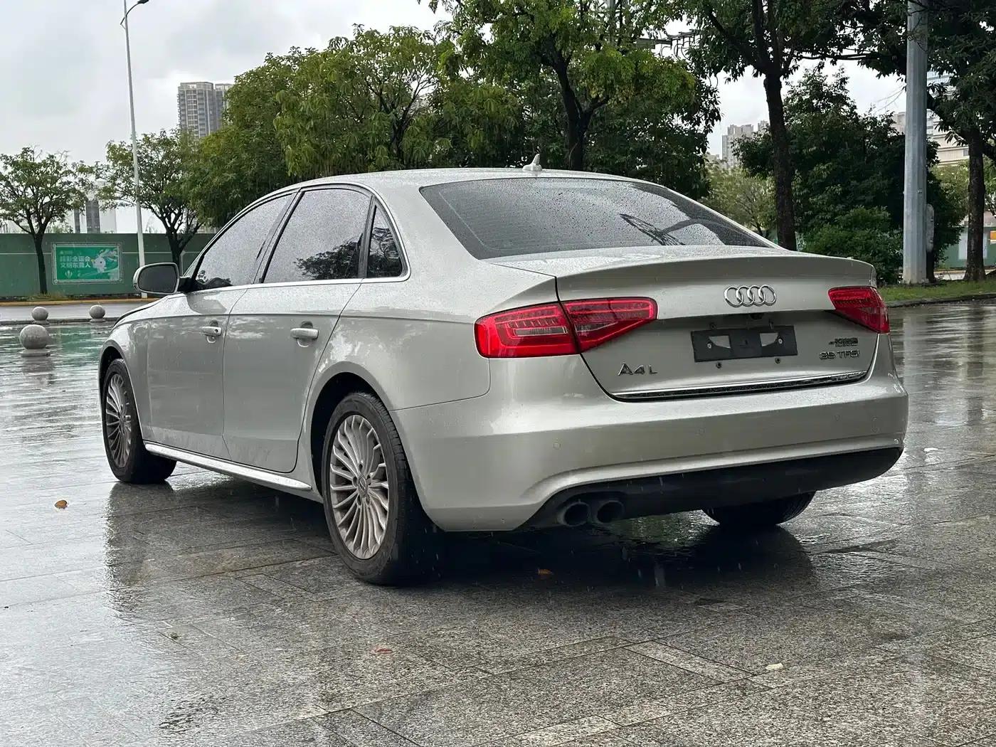 Audi A4L 2015 35 TFSI Automatic Technology Edition — миниатюра 5