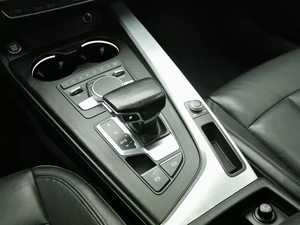 Audi A4L 2017 45 TFSI quattro Sport — миниатюра 13