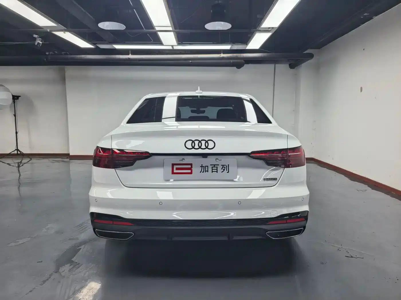 Audi A4L 2020 40 TFSI quattro Luxury Dynamic — миниатюра 11