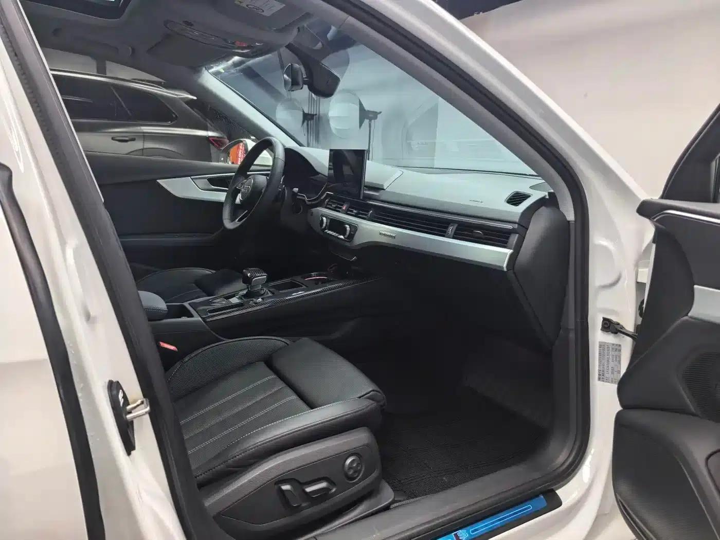 Audi A4L 2020 40 TFSI quattro Luxury Dynamic — миниатюра 5