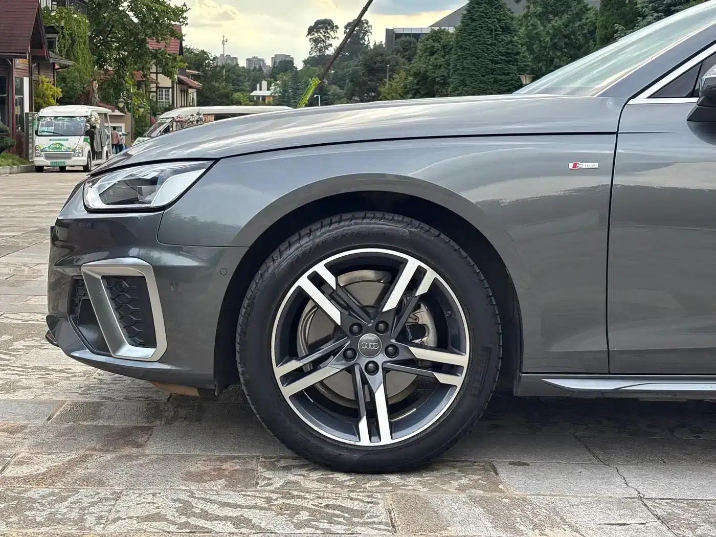 Audi A4L 2020 40 TFSI Luxury Dynamic — миниатюра 5