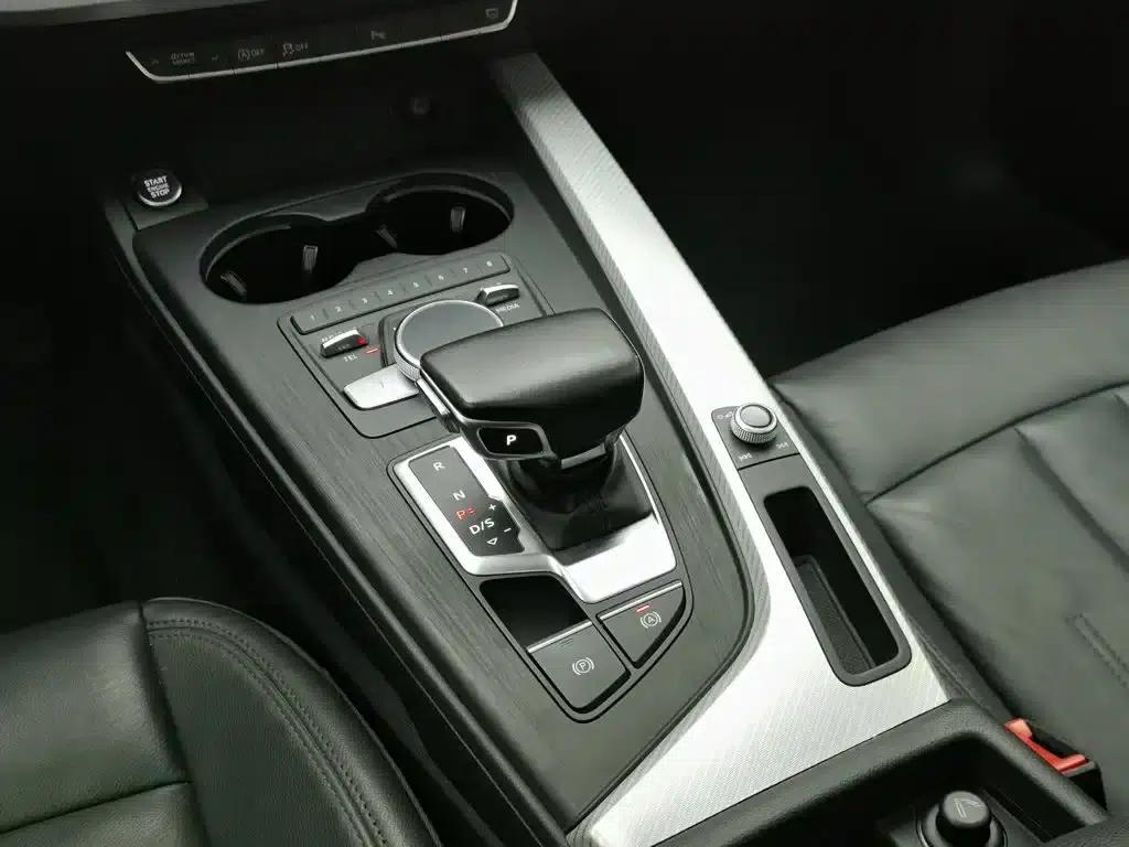 Audi A4L 2017 Plus 40 TFSI Fashion Edition — миниатюра 13