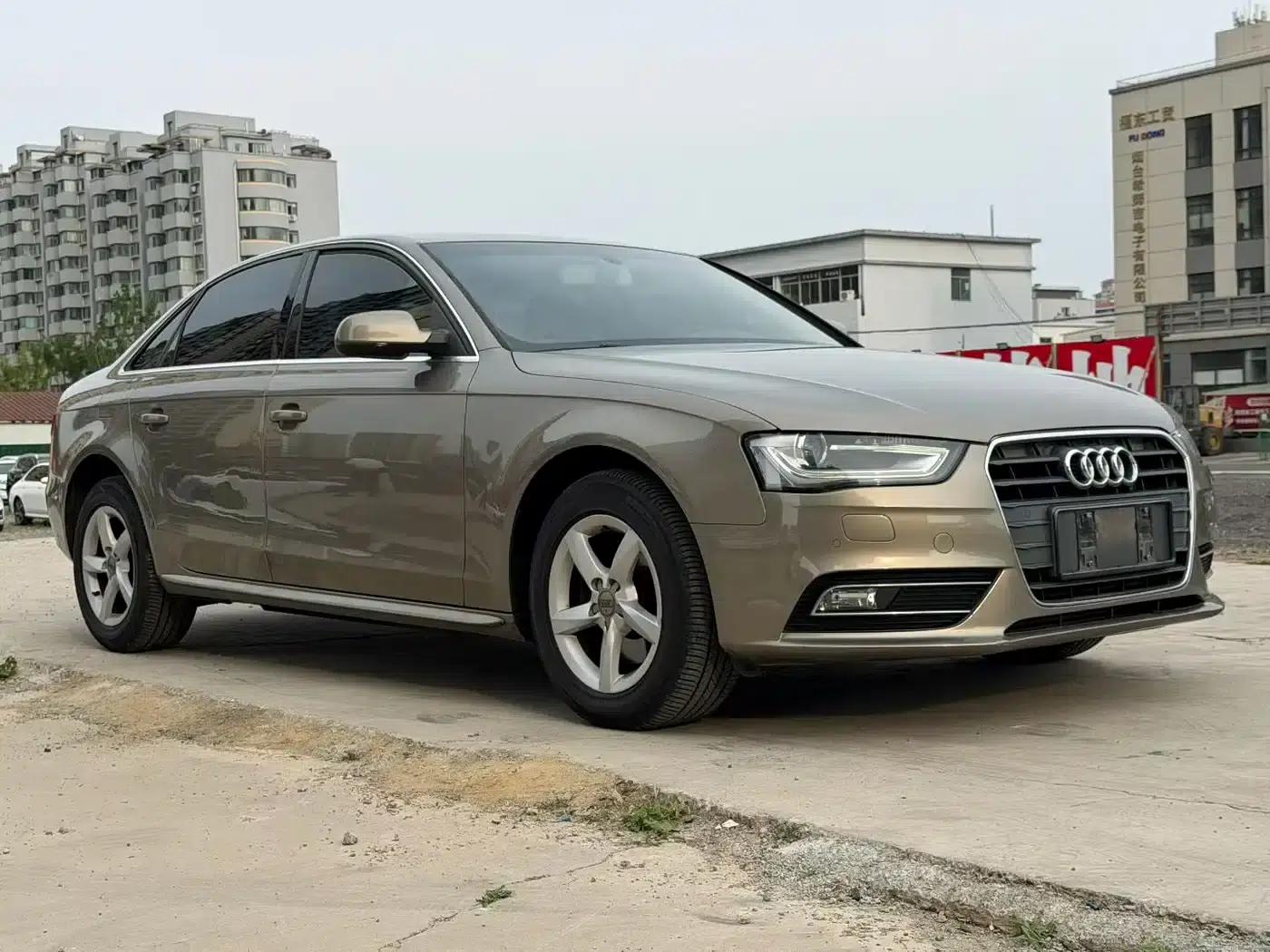 Audi A4L 2013 35 TFSI Automatic Comfort — миниатюра 6