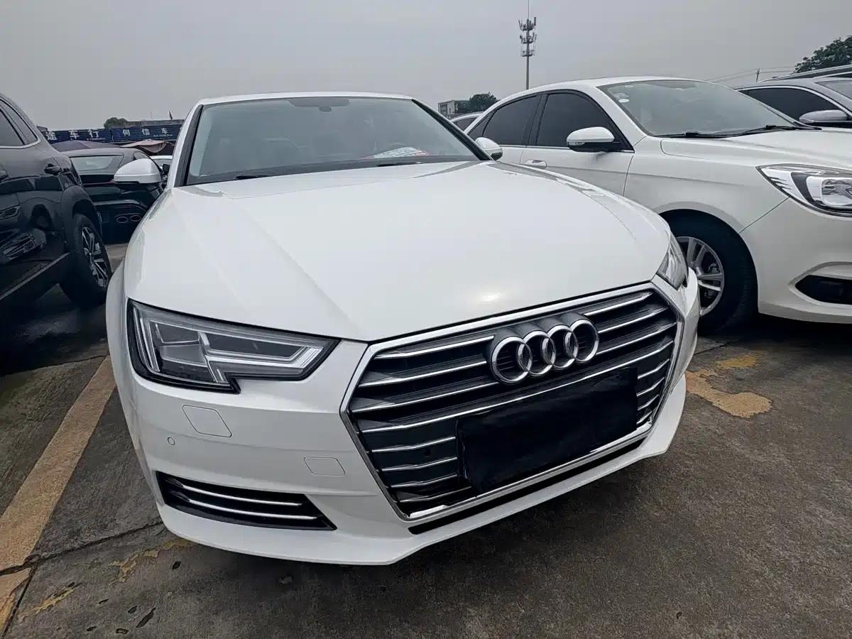 Audi A4L 2018 30th Anniversary Edition 40 TFSI Progressive — миниатюра 3