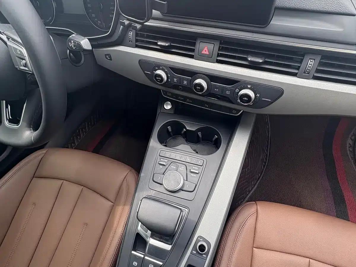 Audi A4L 2018 30th Anniversary Edition 40 TFSI Progressive — миниатюра 9