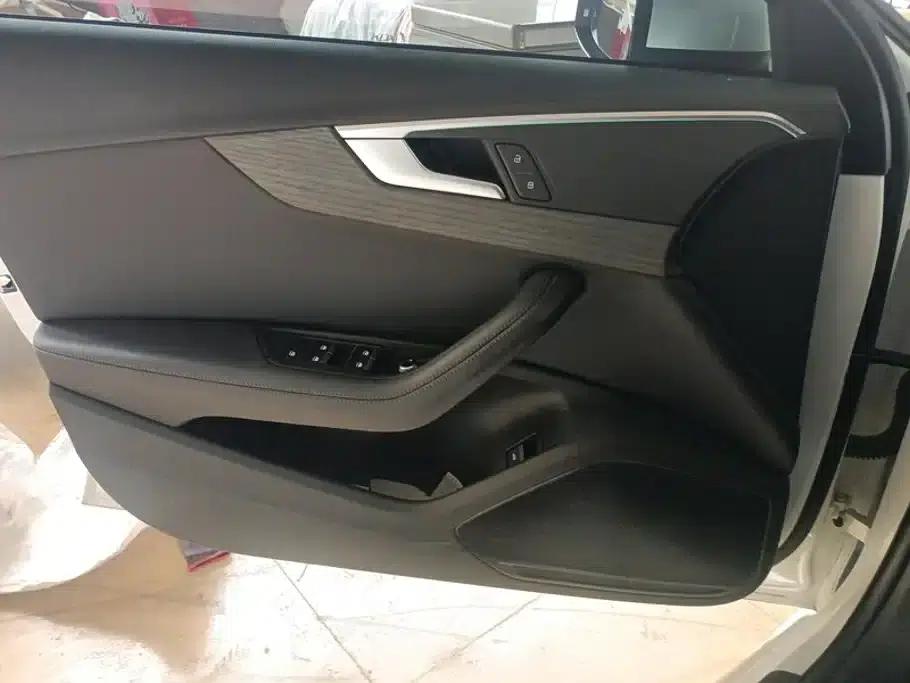 Audi A4L 2022 40 TFSI Luxury Elegance — миниатюра 7