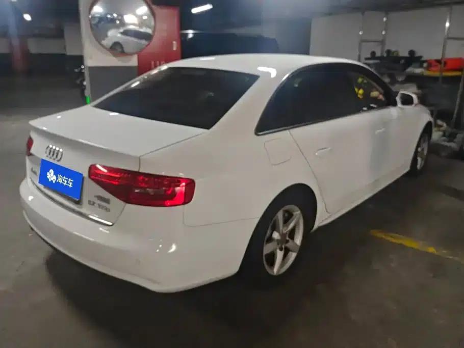 Audi A4L 2013 35 TFSI Automatic Comfort — миниатюра 3