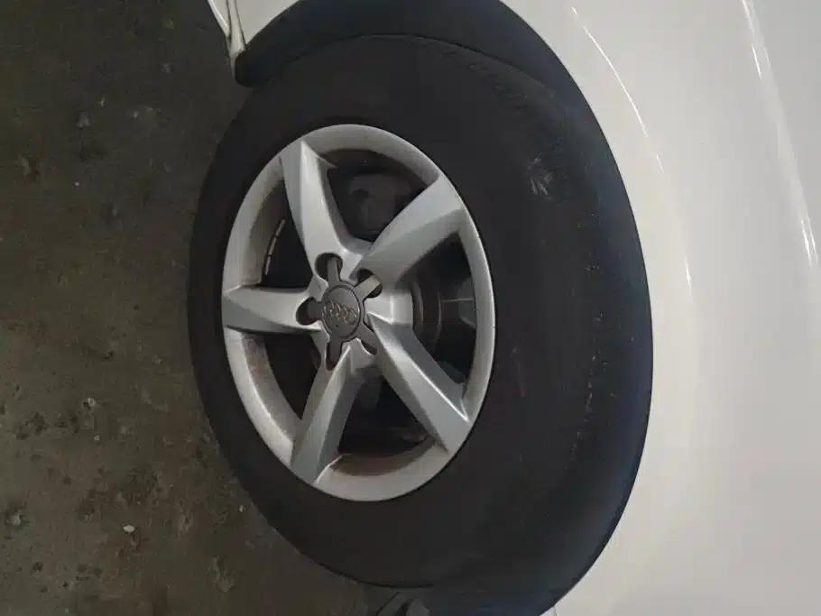 Audi A4L 2013 35 TFSI Automatic Comfort — миниатюра 6