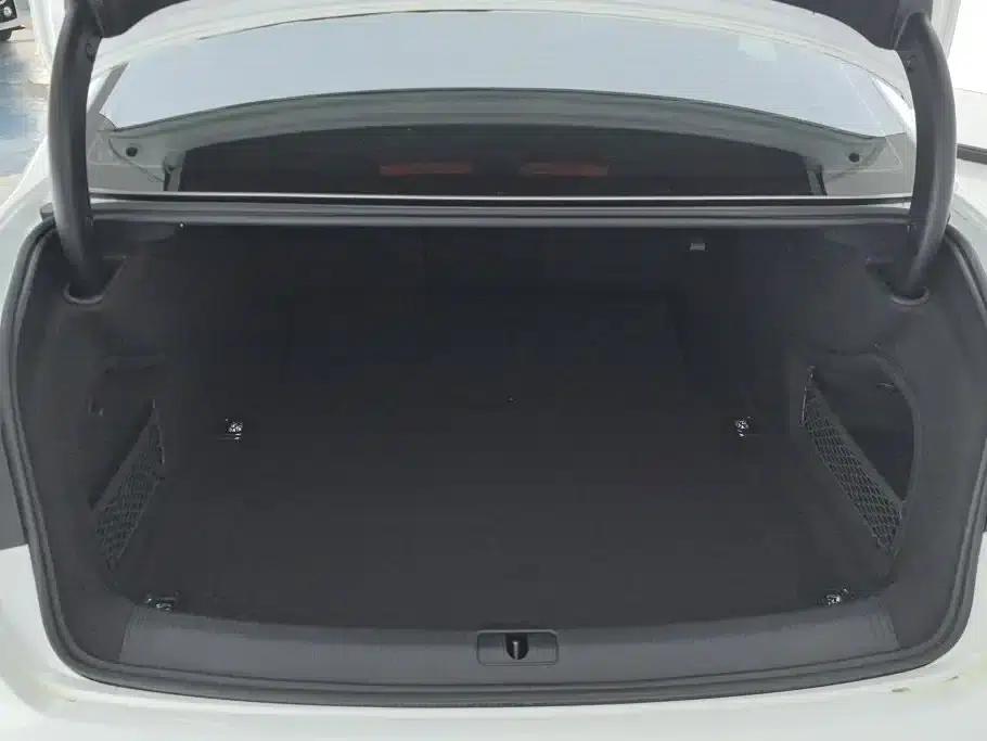 Audi A4L 2023 40 TFSI Luxury Dynamic — миниатюра 4