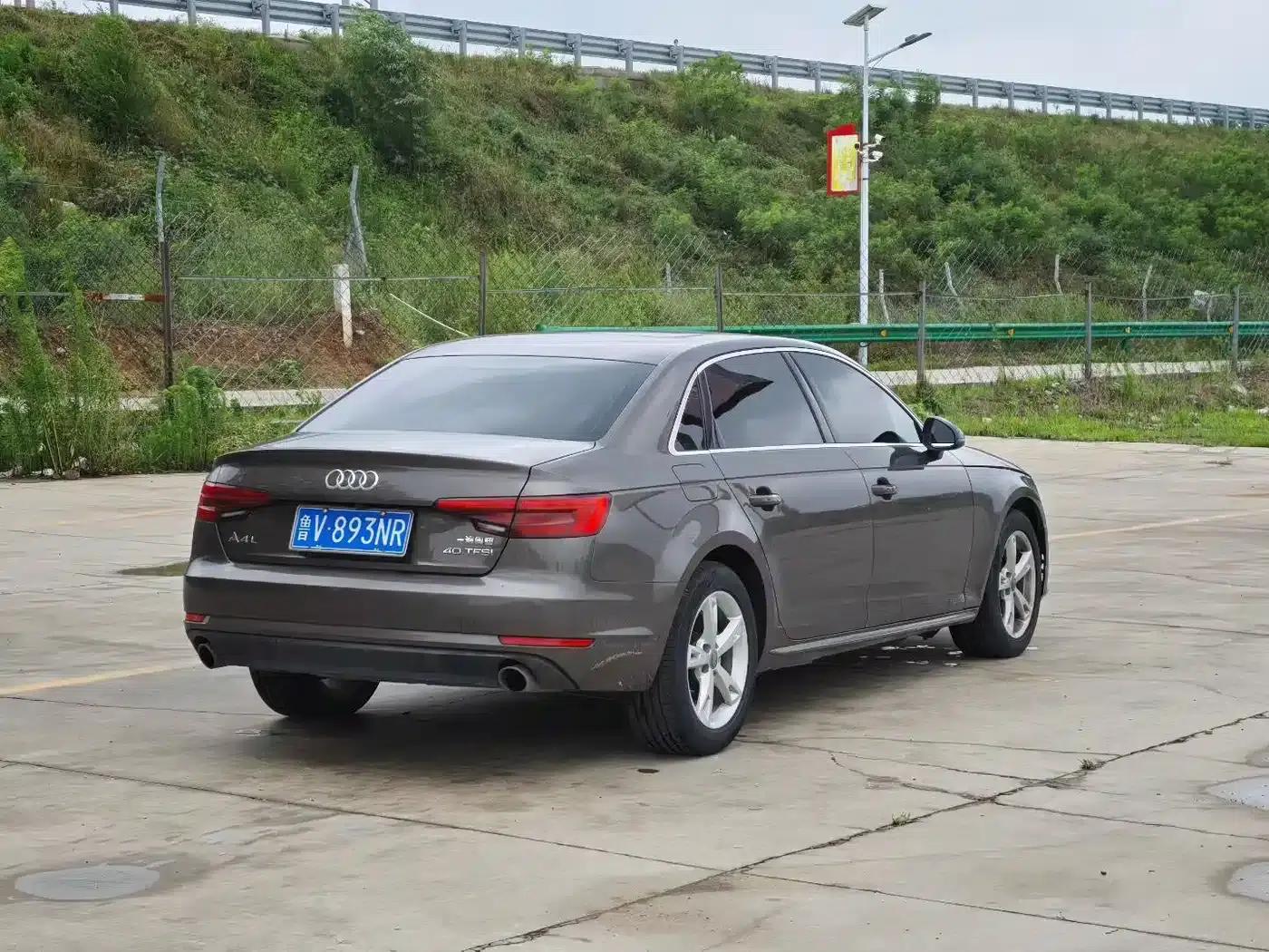 Audi A4L 2017 40 TFSI Fashion Edition — миниатюра 6