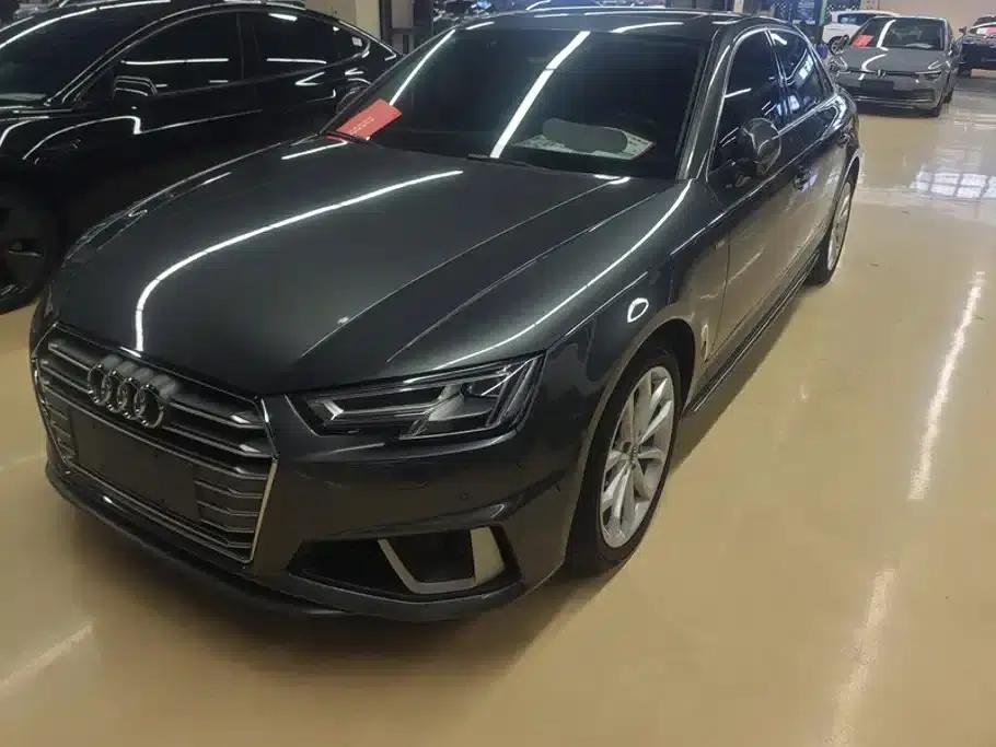 Audi A4L 2019 40 TFSI Fashion Edition (National V Emission Standard) — миниатюра 1
