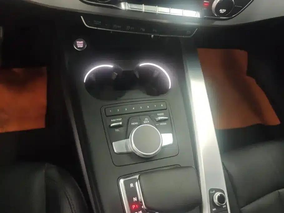 Audi A4L 2019 40 TFSI Fashion Edition (National V Emission Standard) — миниатюра 16