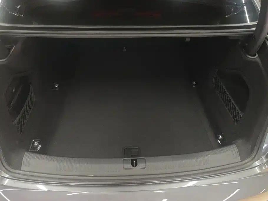 Audi A4L 2019 40 TFSI Fashion Edition (National V Emission Standard) — миниатюра 4