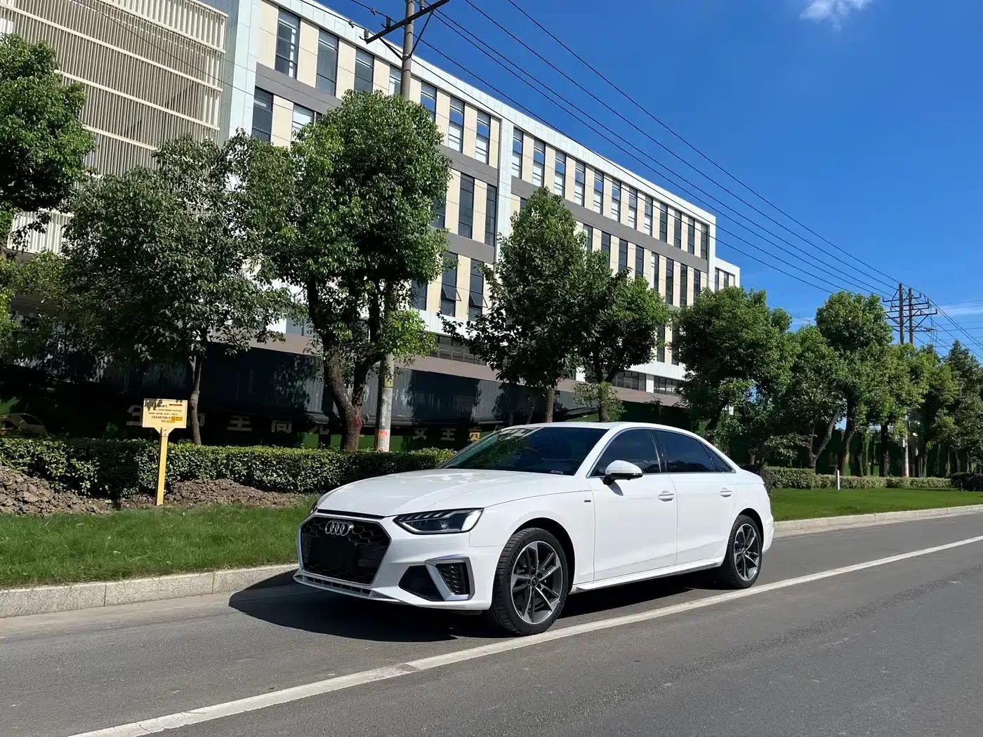 Audi A4L 2023 40 TFSI Fashion Dynamic Edition — миниатюра 1