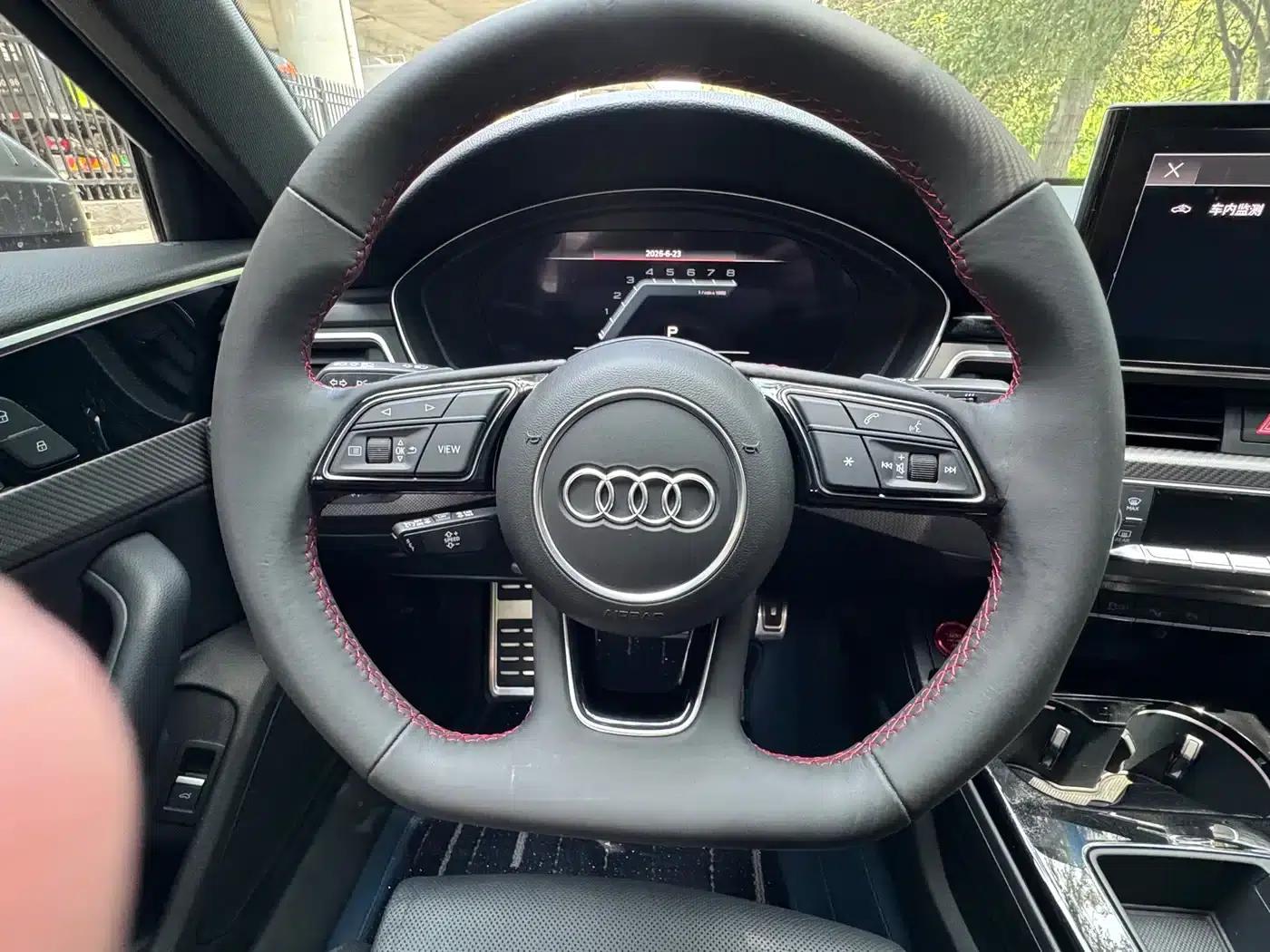 Audi A4L 2022 40 TFSI quattro RS Package (Sports Edition) — миниатюра 17