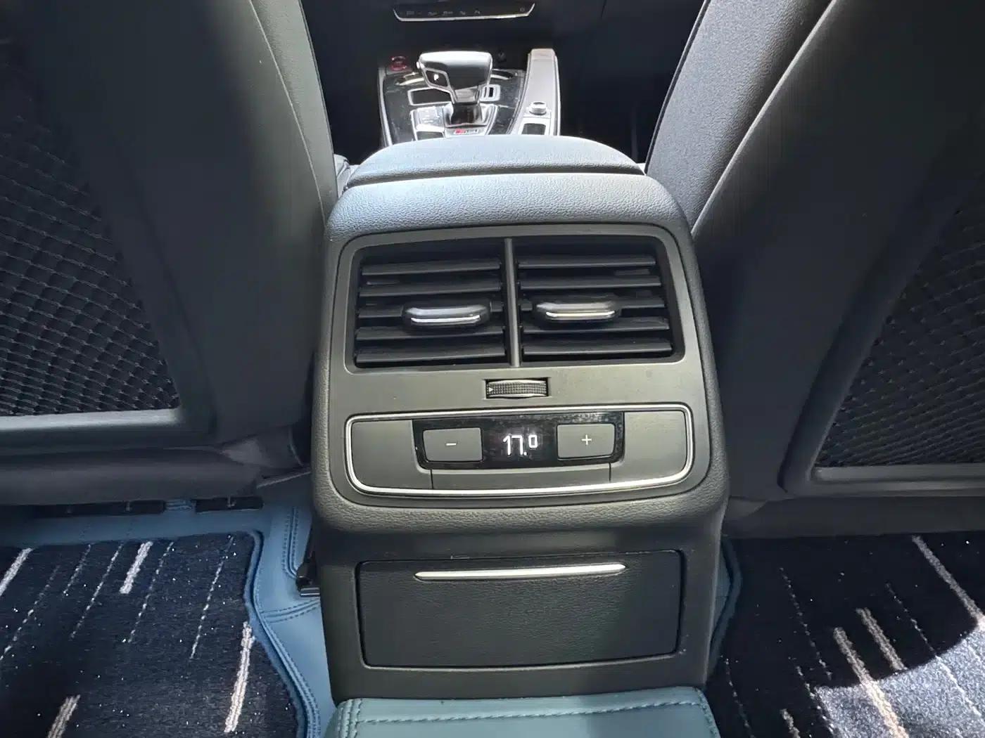 Audi A4L 2022 40 TFSI quattro RS Package (Sports Edition) — миниатюра 10