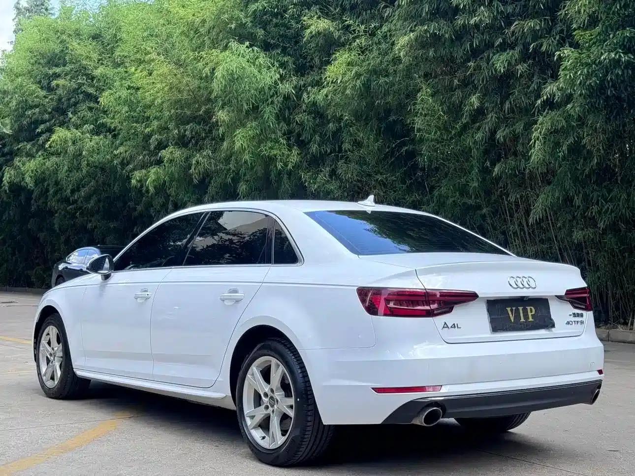Audi A4L 2019 40 TFSI Progressive (National V Emission Standard) — миниатюра 11