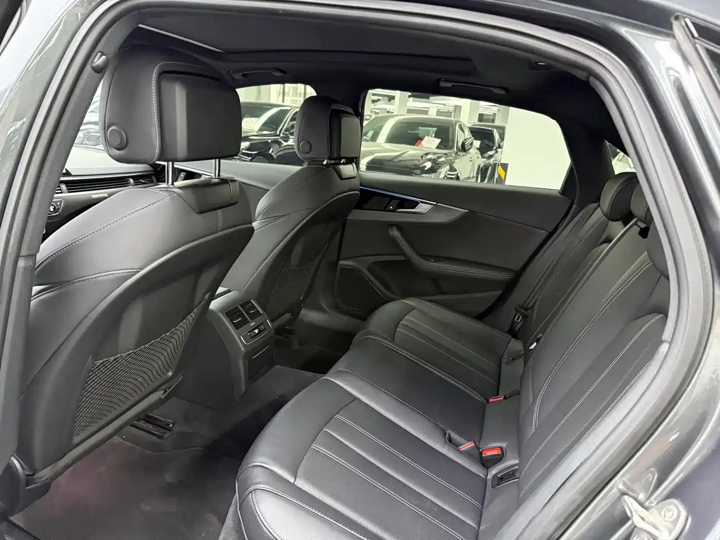 Audi A4L 2023 45 TFSI quattro Premium Dynamic Edition — миниатюра 11