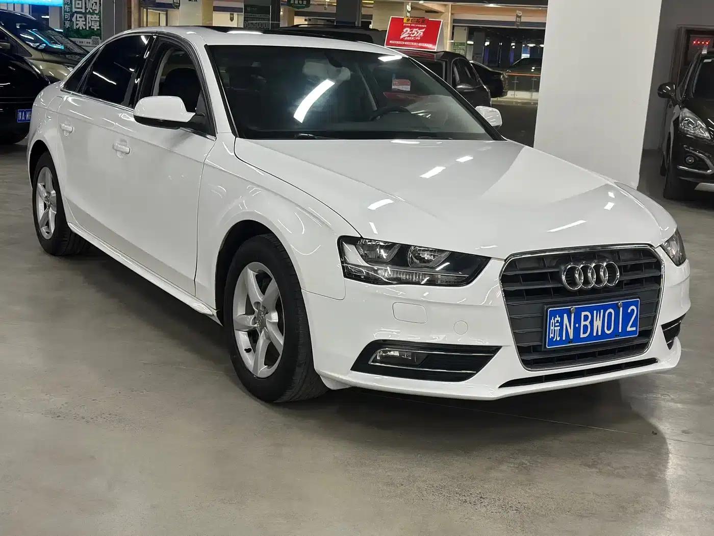 Audi A4L 2013 30 TFSI Automatic Comfort — миниатюра 2