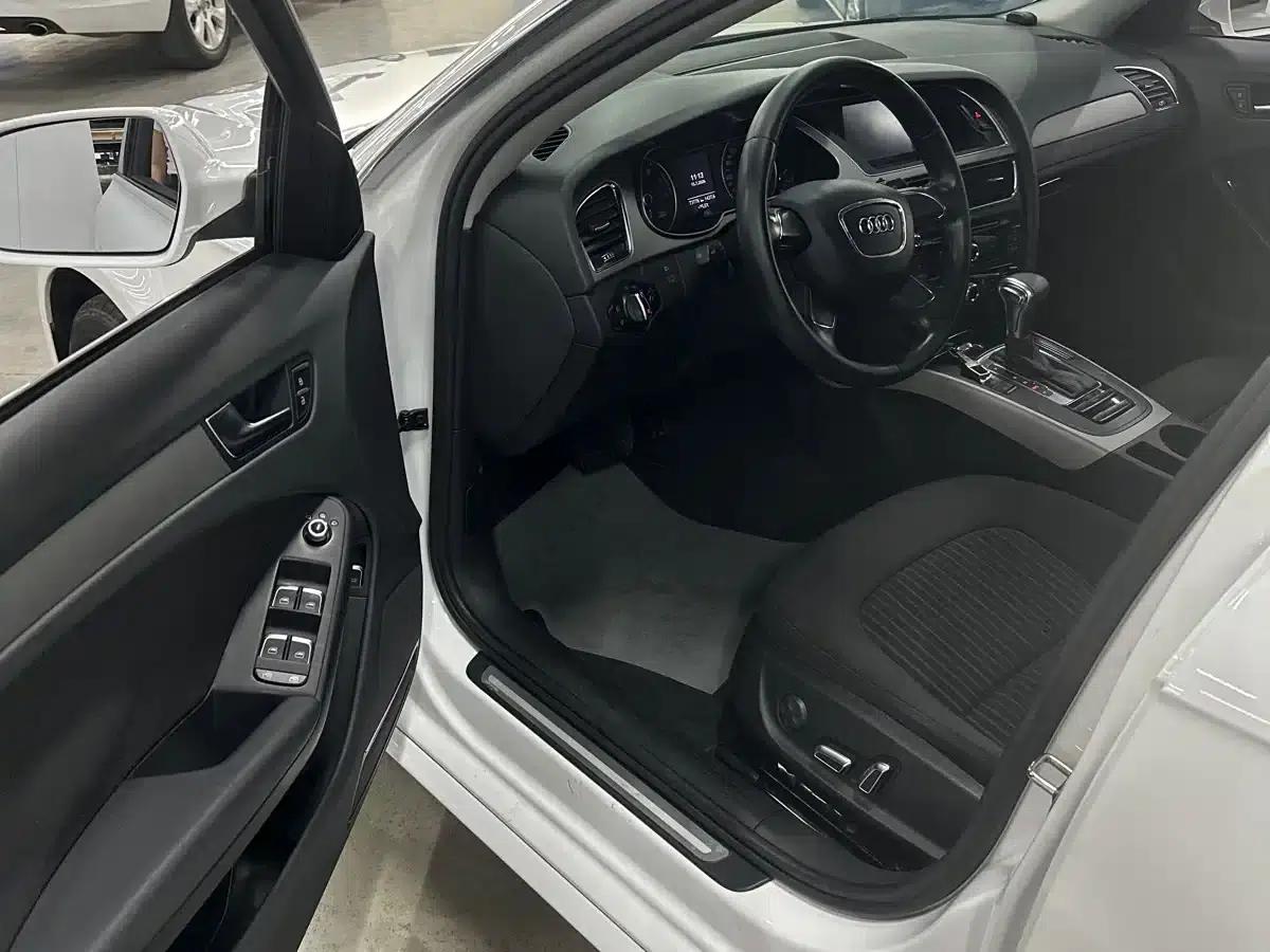 Audi A4L 2013 30 TFSI Automatic Comfort — миниатюра 3