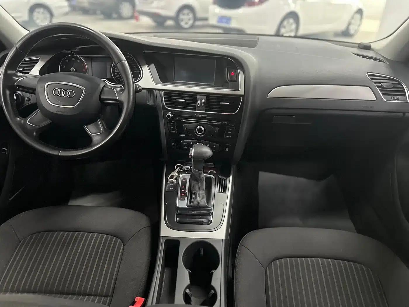 Audi A4L 2013 30 TFSI Automatic Comfort — миниатюра 7