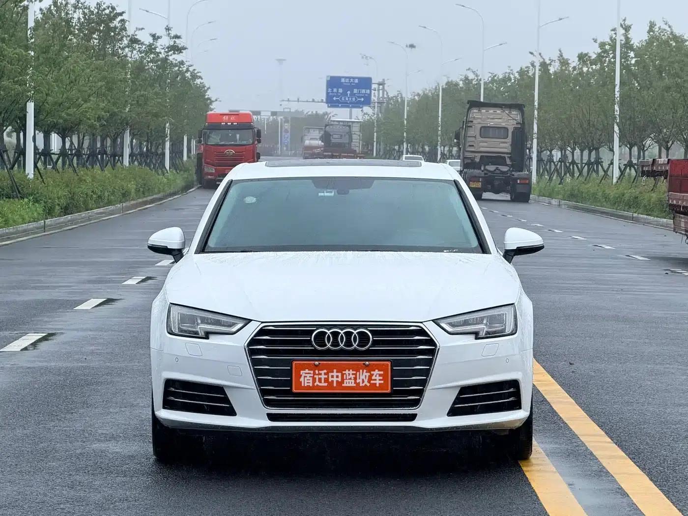 Audi A4L 2018 30th Anniversary Edition 40 TFSI Progressive — миниатюра 2