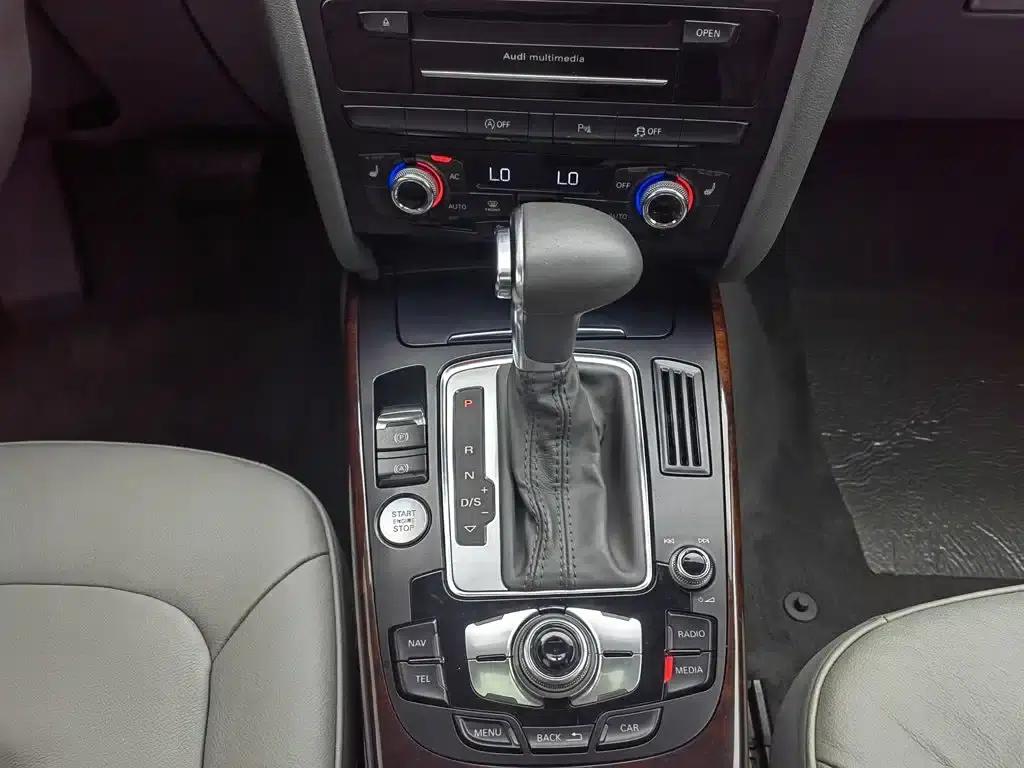 Audi A4L 2013 35 TFSI Automatic Technology Edition — миниатюра 13