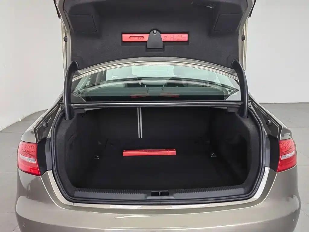 Audi A4L 2013 35 TFSI Automatic Technology Edition — миниатюра 16