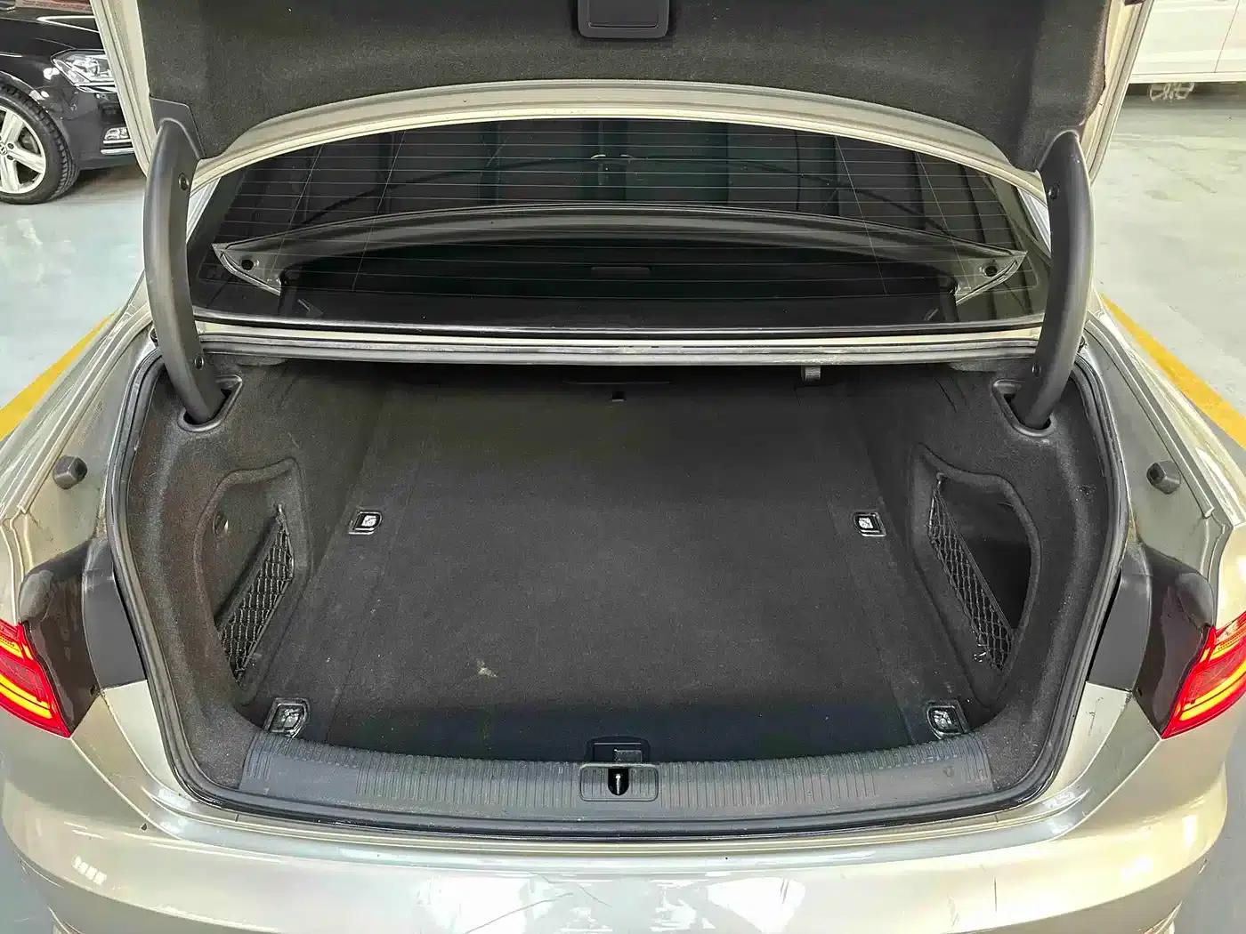 Audi A4L 2019 40 TFSI Fashion Edition (China VI Emission Standard) — миниатюра 17