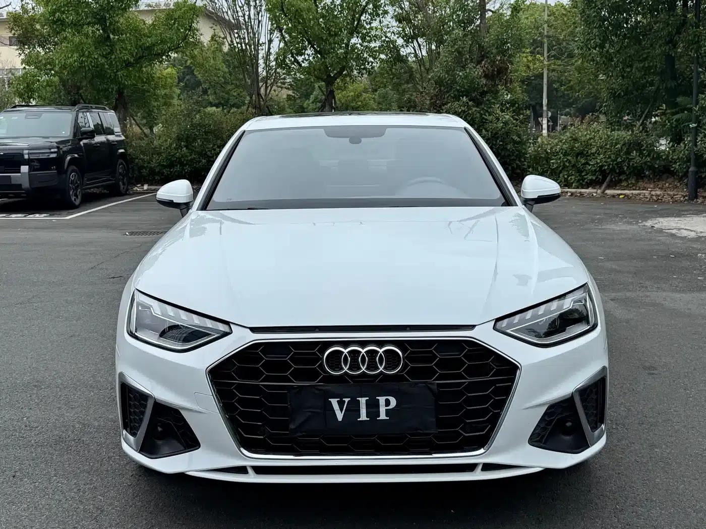 Audi A4L 2022 40 TFSI Fashion Dynamic Edition — миниатюра 2
