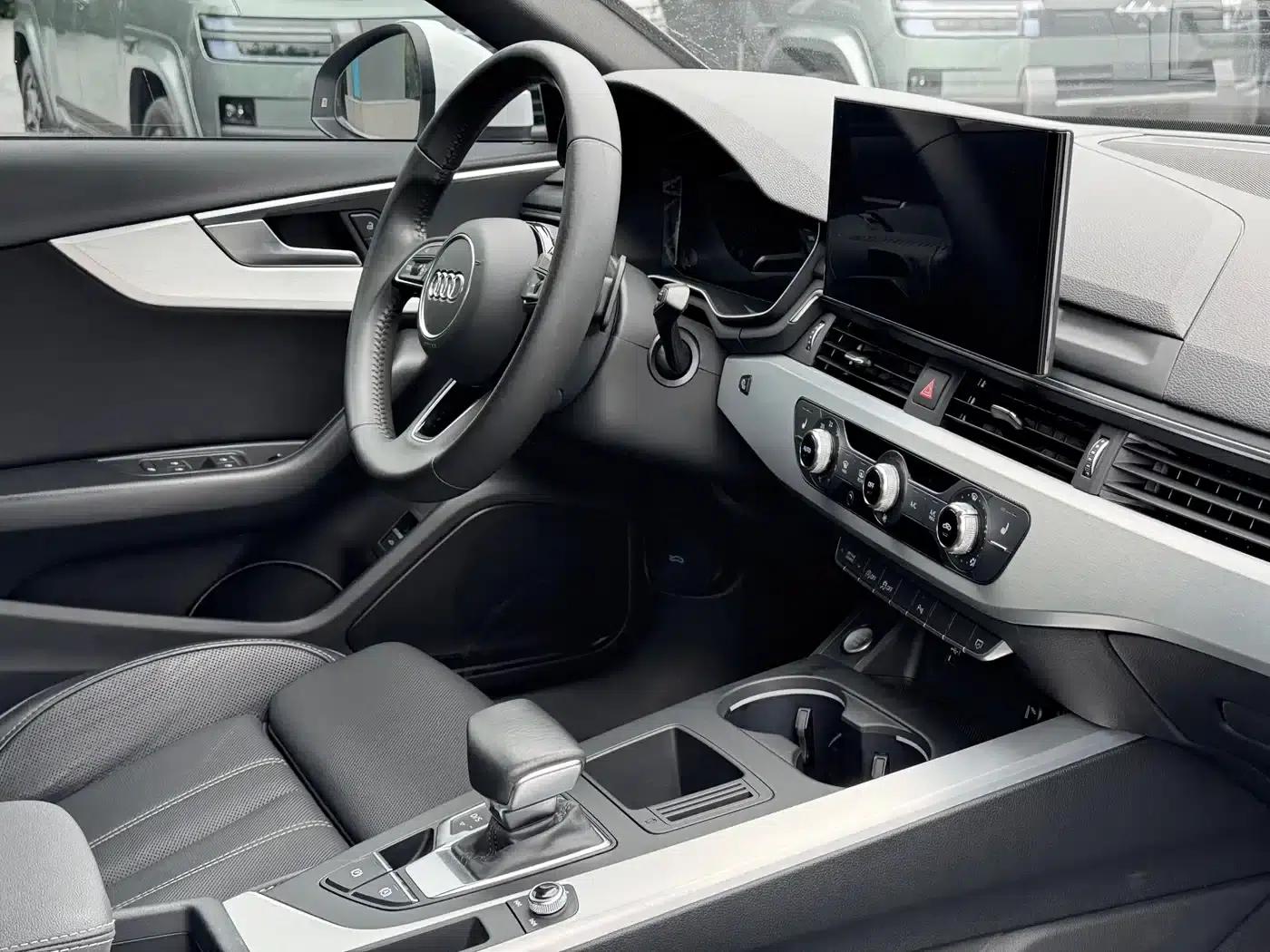 Audi A4L 2022 40 TFSI Fashion Dynamic Edition — миниатюра 11