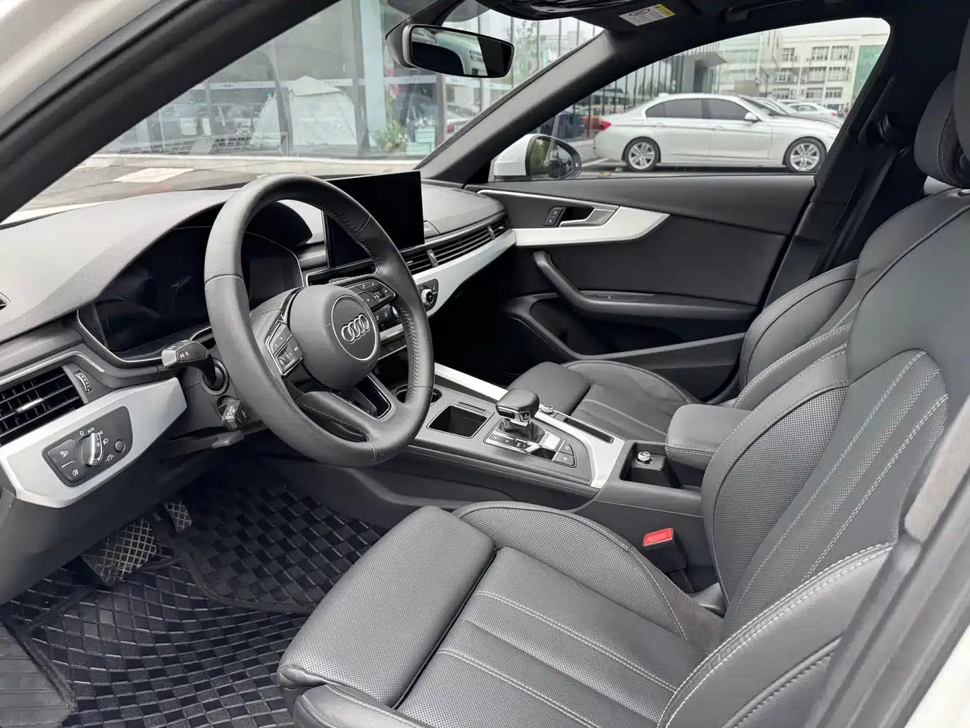Audi A4L 2022 40 TFSI Fashion Dynamic Edition — миниатюра 12