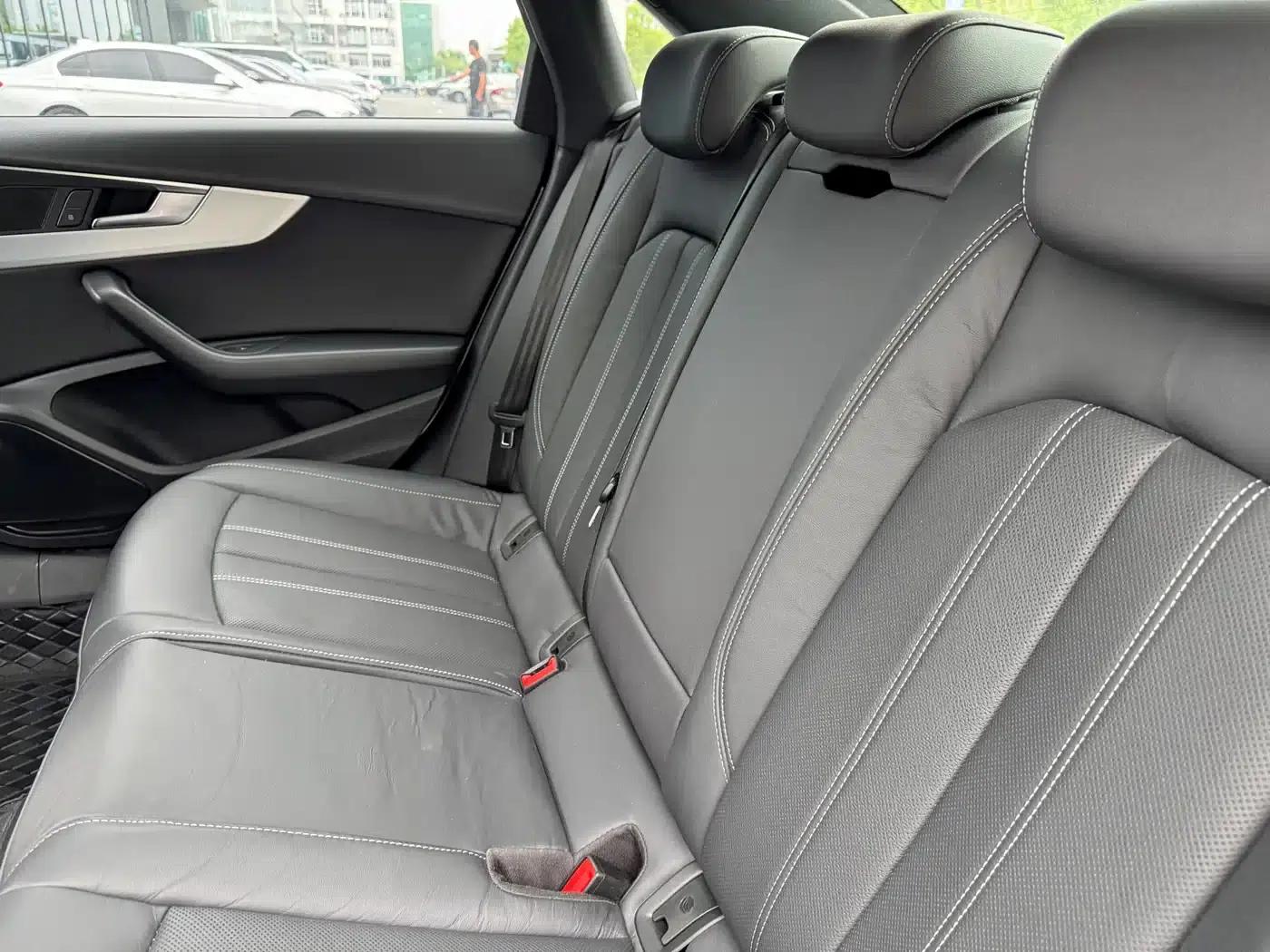 Audi A4L 2022 40 TFSI Fashion Dynamic Edition — миниатюра 16