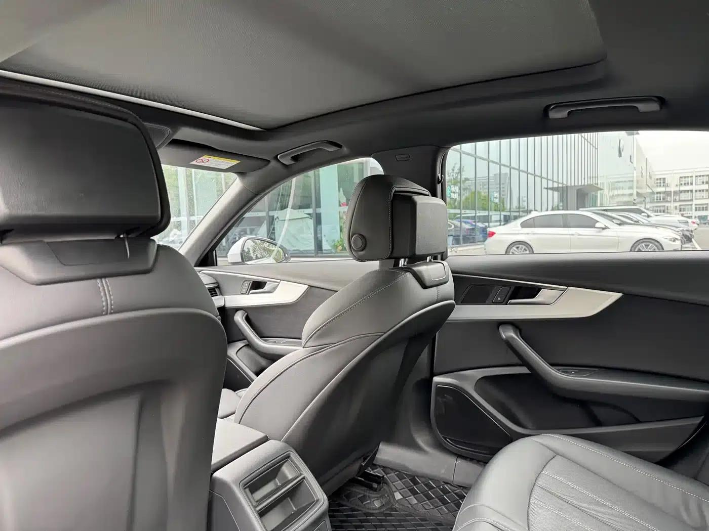 Audi A4L 2022 40 TFSI Fashion Dynamic Edition — миниатюра 17