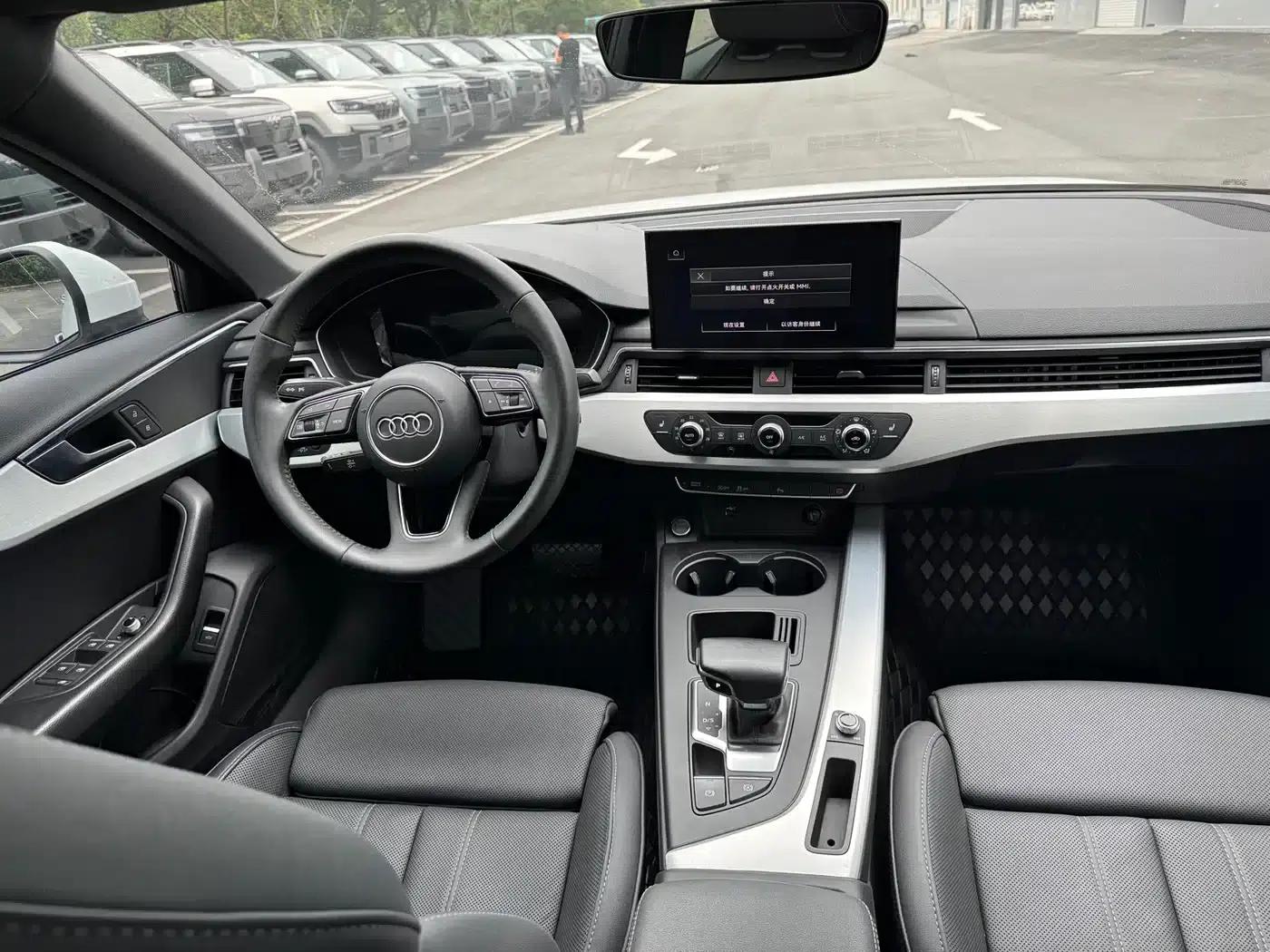 Audi A4L 2022 40 TFSI Fashion Dynamic Edition — миниатюра 8