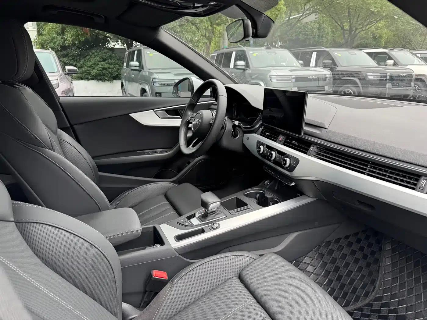 Audi A4L 2022 40 TFSI Fashion Dynamic Edition — миниатюра 10