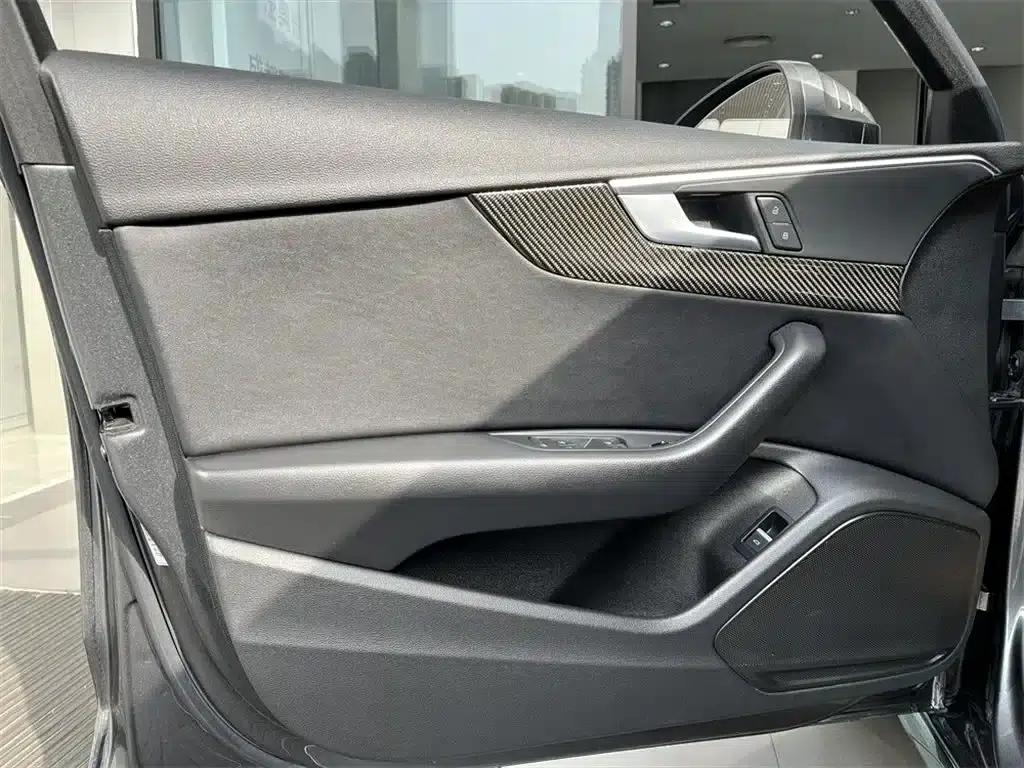 Audi A4L 2020 40 TFSI quattro Luxury Dynamic — миниатюра 13
