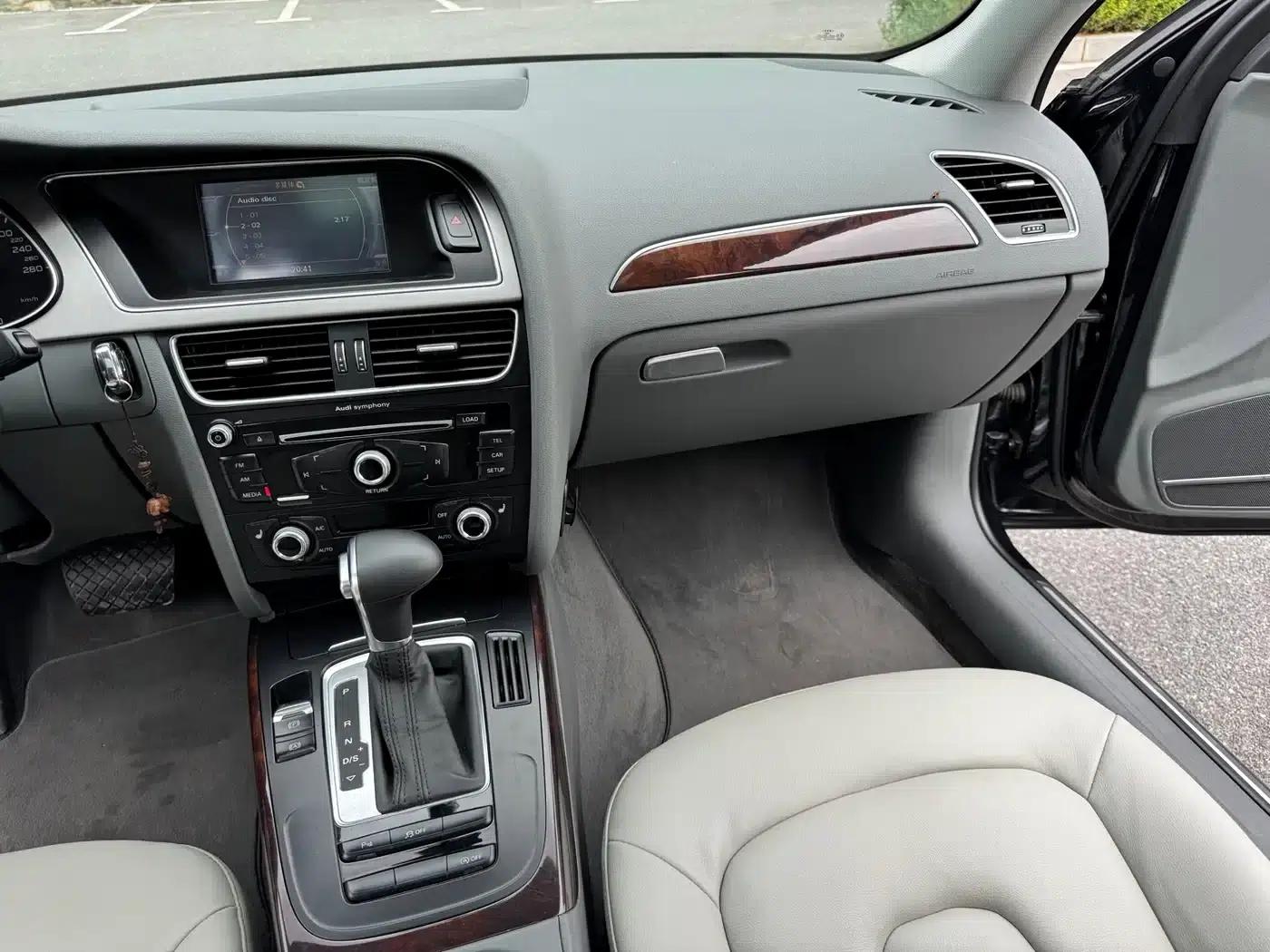 Audi A4L 2015 35 TFSI Automatic Comfort — миниатюра 13