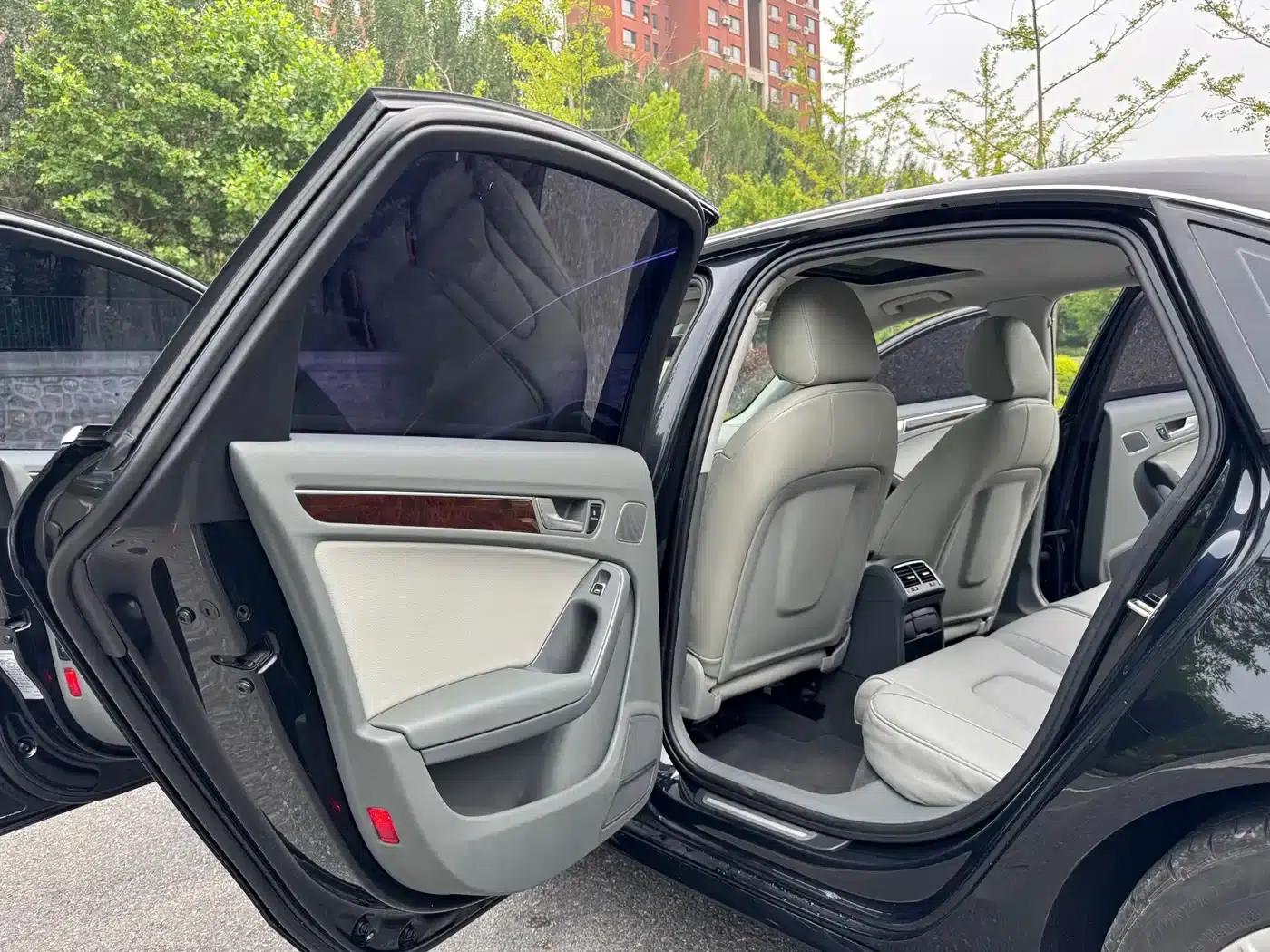 Audi A4L 2015 35 TFSI Automatic Comfort — миниатюра 16