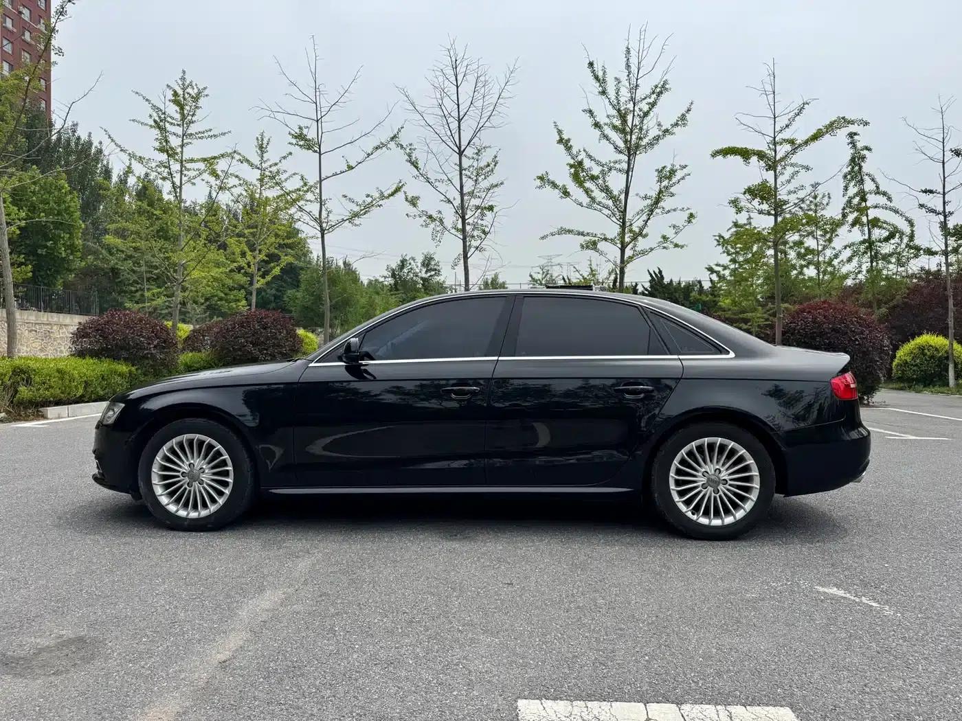 Audi A4L 2015 35 TFSI Automatic Comfort — миниатюра 4