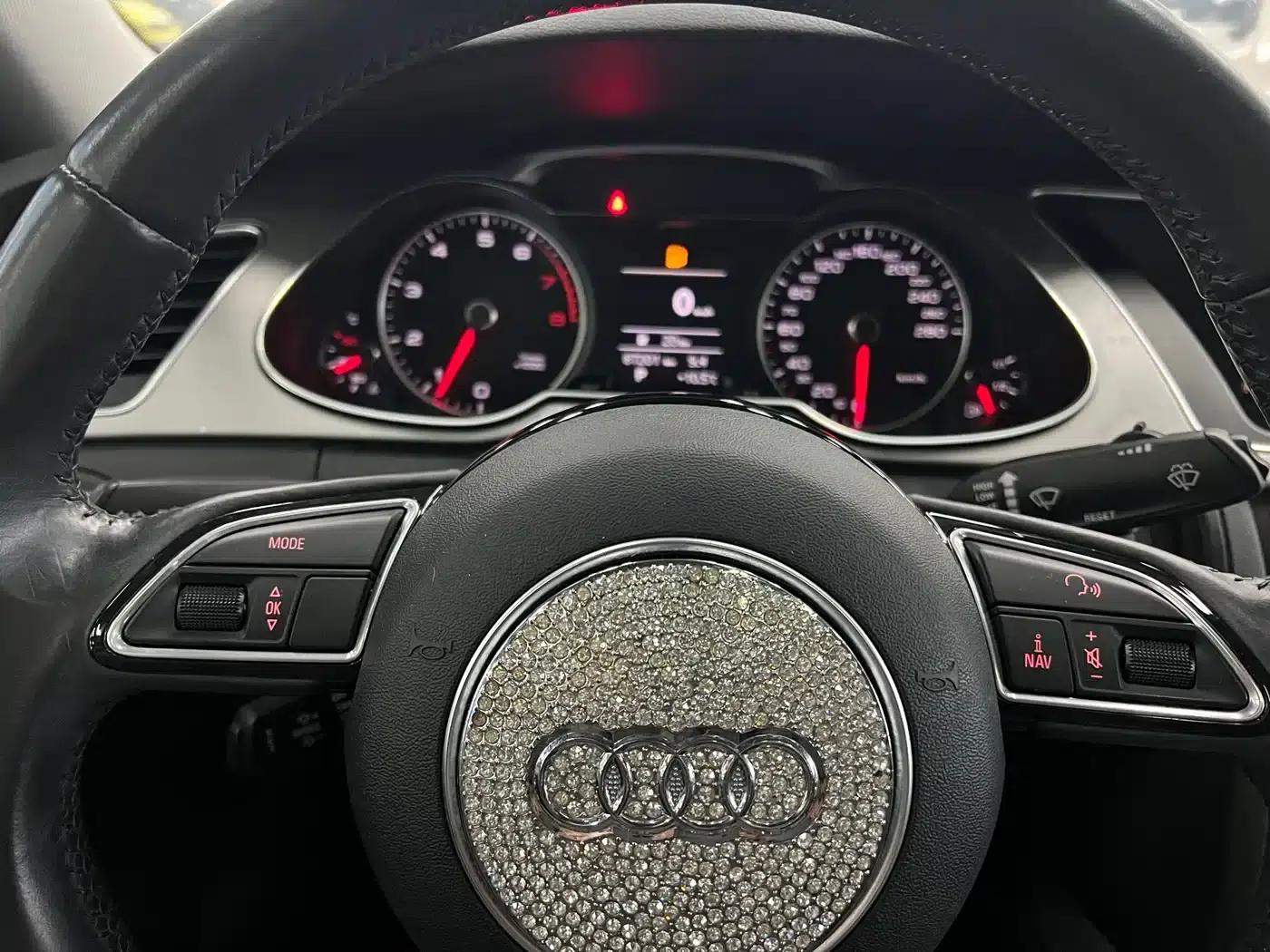 Audi A4L 2016 35 TFSI Classic Edition Automatic Standard Model — миниатюра 14