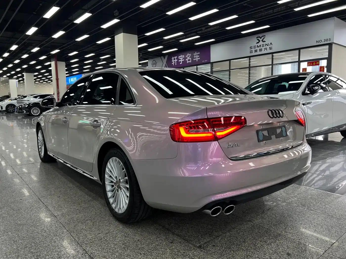 Audi A4L 2016 35 TFSI Classic Edition Automatic Standard Model — миниатюра 17