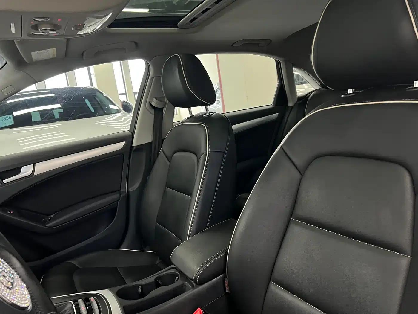 Audi A4L 2016 35 TFSI Classic Edition Automatic Standard Model — миниатюра 8