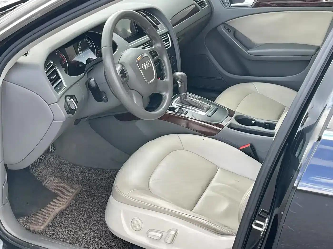 Audi A4L 2012 2.0 TFSI Automatic Technology Edition — миниатюра 5