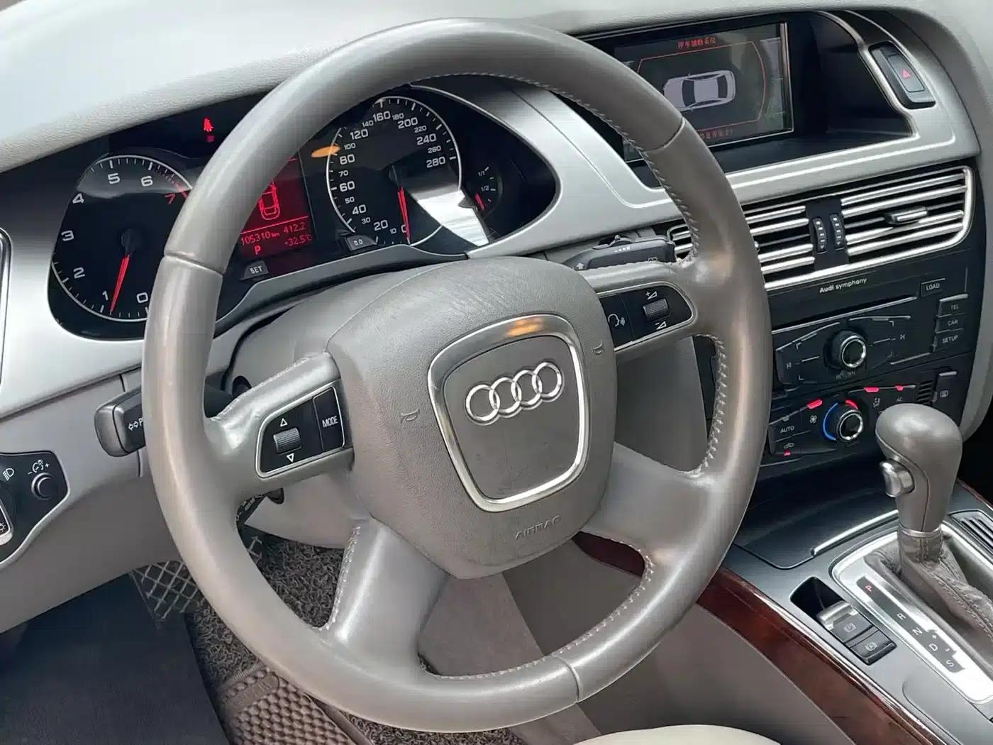 Audi A4L 2012 2.0 TFSI Automatic Technology Edition — миниатюра 8