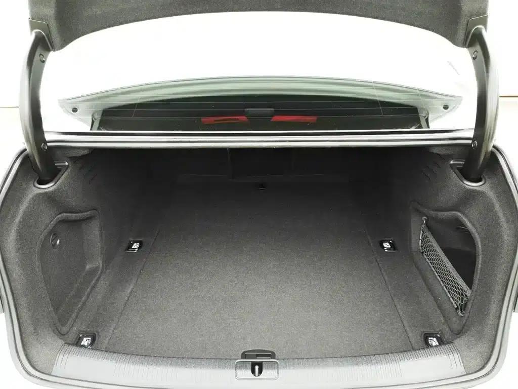 Audi A4L 2024 40 TFSI Fashion Dynamic Edition — миниатюра 19