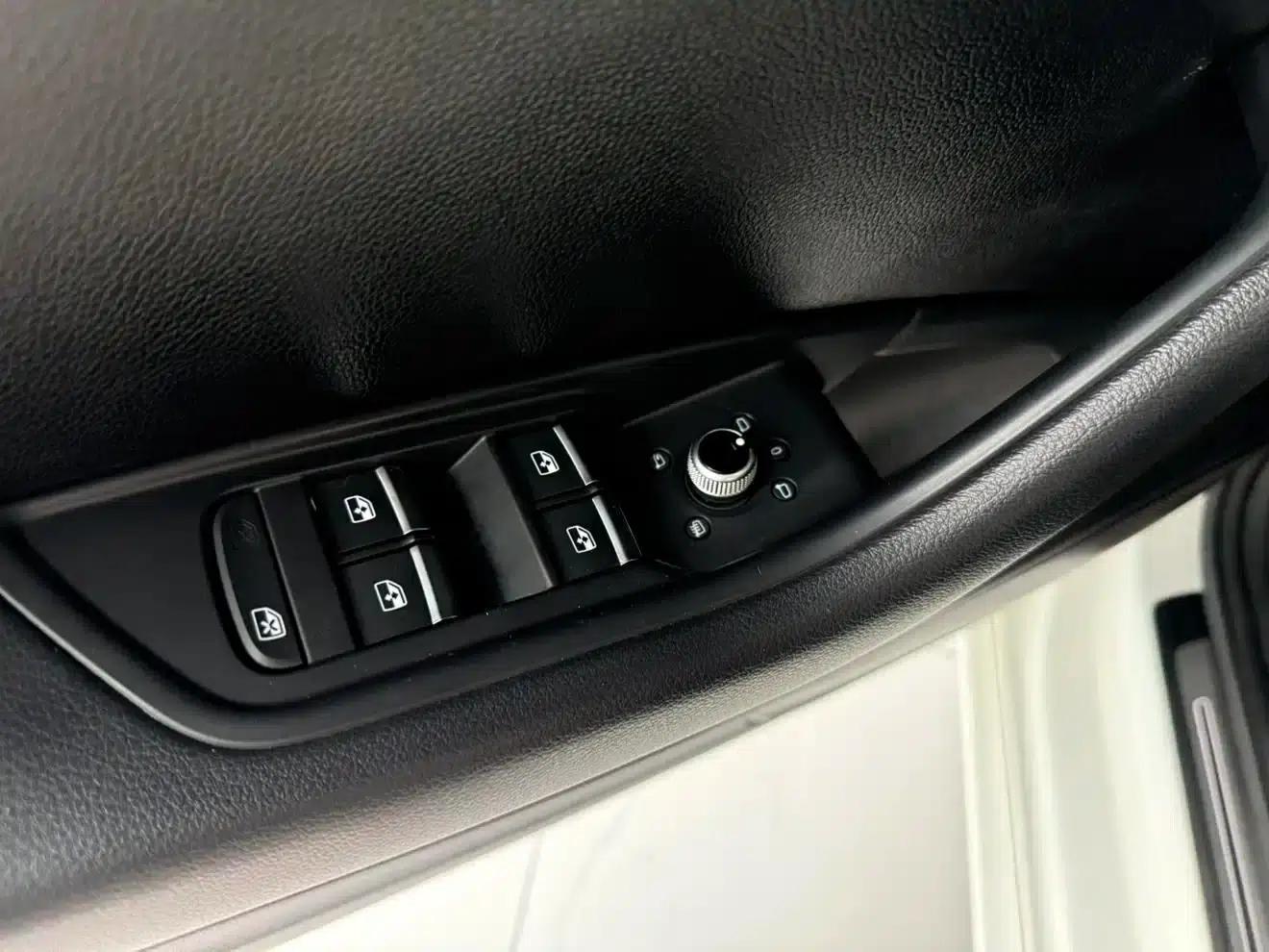 Audi A4L 2019 40 TFSI Progressive (National V Emission Standard) — миниатюра 15