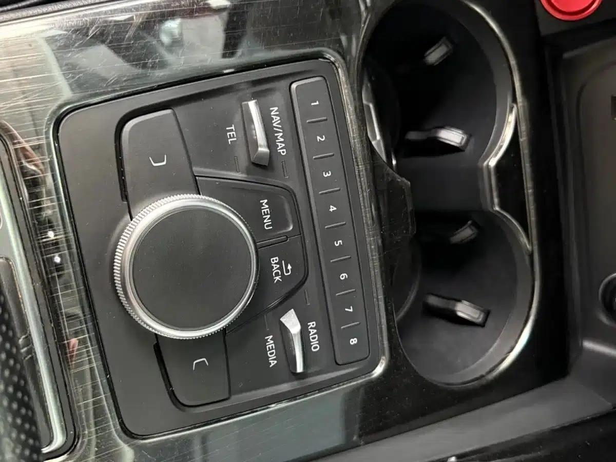 Audi A4L 2019 40 TFSI Progressive (National V Emission Standard) — миниатюра 18